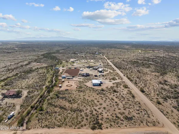 27 W Rising Star Way #-, Morristown, AZ 85342