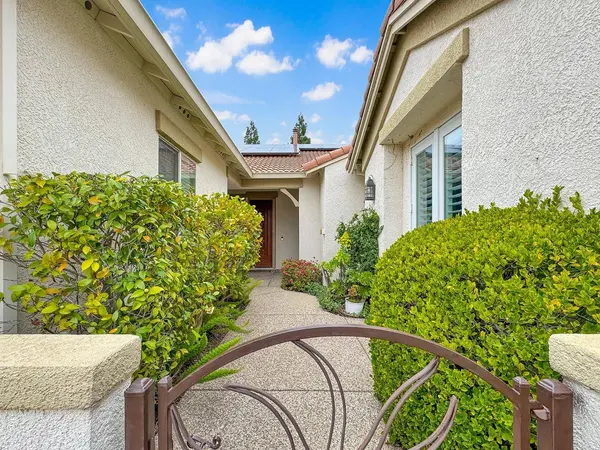 1708 Glenbrook LN, Lincoln, CA 95648