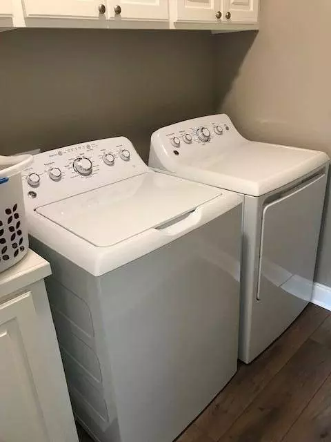 27 Cosmos, Hattiesburg, MS 39402