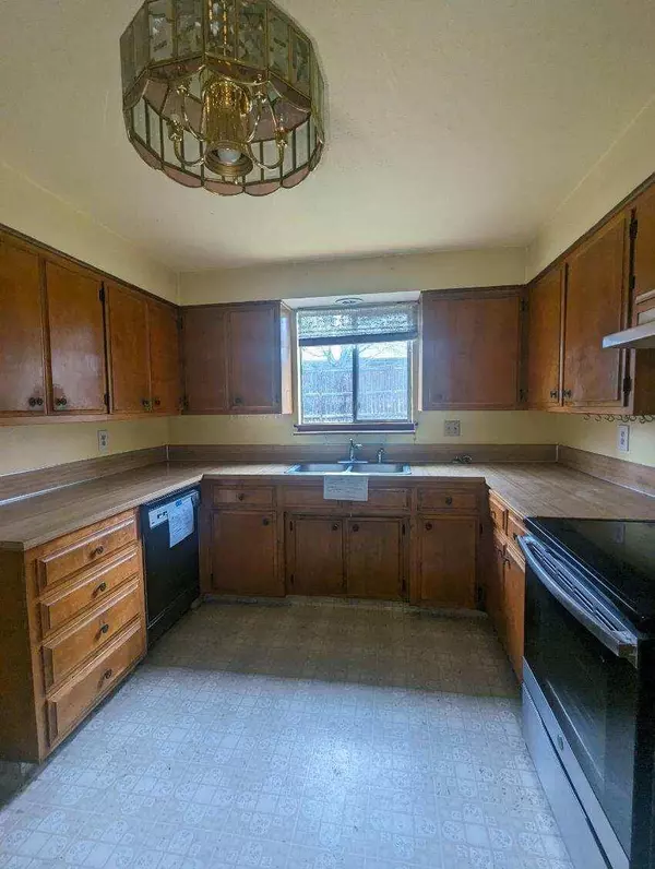 2141 Cullison Ln, Grants Pass, OR 97527