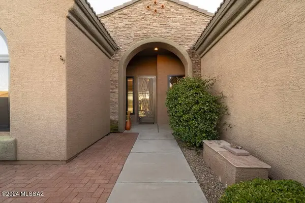 2229 W Escondido Canyon Drive, Green Valley, AZ 85622