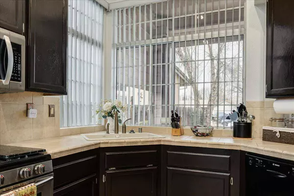 5412 Berwick Moor PL, Antelope, CA 95843