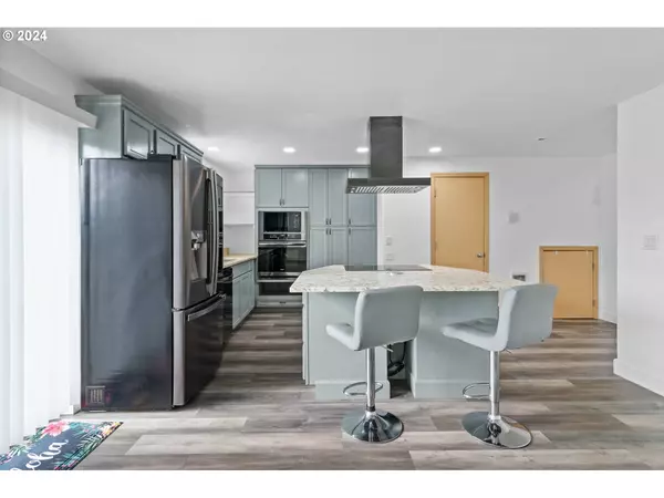 1133 W 29TH ST, Vancouver, WA 98660