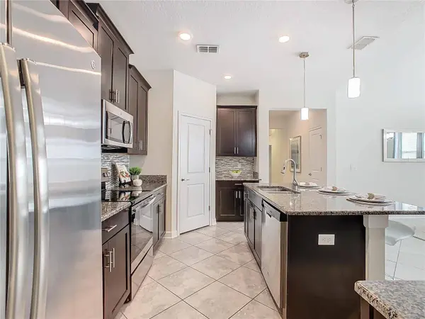 1420 CLUBMAN DR, Davenport, FL 33896