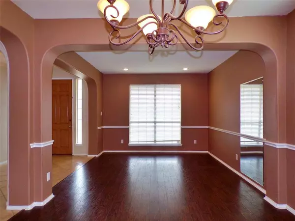 5201 Memorial Drive, Fort Worth, TX 76244