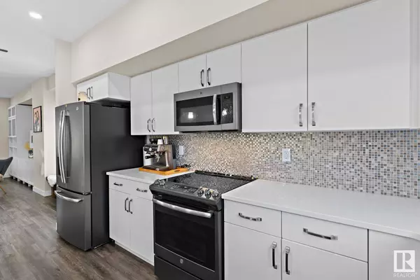 #7 1023 173 ST SW, Edmonton, AB T6W 3E4