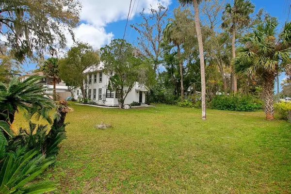 434 S LAKEVIEW DR, Lake Helen, FL 32744