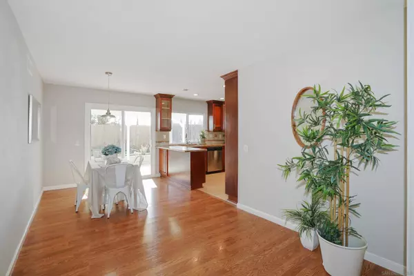 2428 Spring Oak Way, San Diego, CA 92139