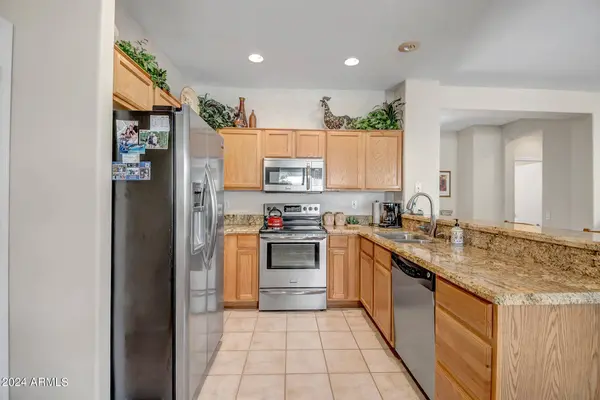 15818 W REMINGTON Drive, Surprise, AZ 85374