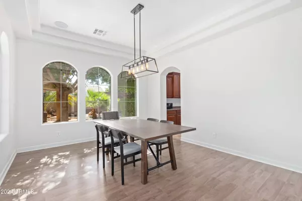 3041 E INDIGO Street, Mesa, AZ 85213