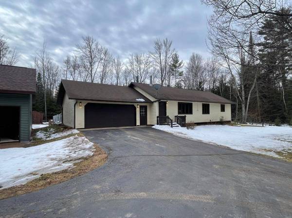 2030 PINEWOOD DR, Eagle River, WI 54521