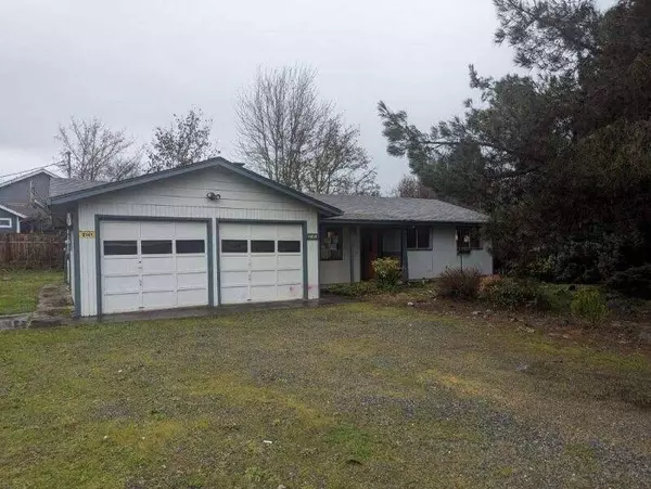 2141 Cullison Ln, Grants Pass, OR 97527