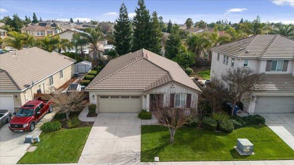 1582 Topiary DR, Manteca, CA 95337