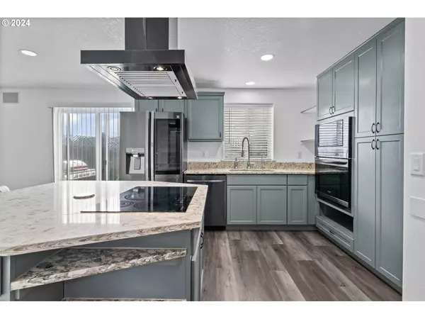 1133 W 29TH ST, Vancouver, WA 98660