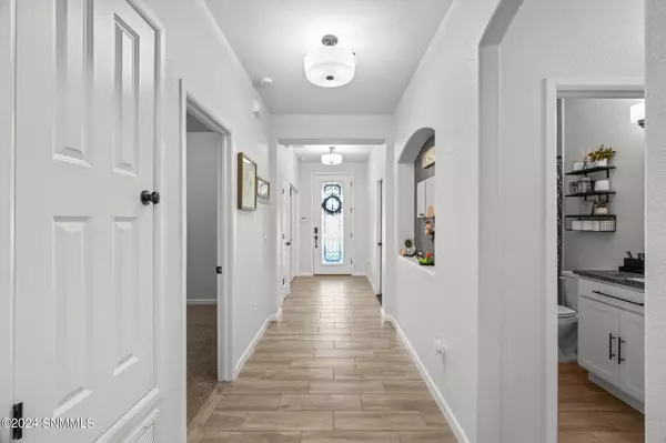 2133 Whitstone DR, Las Cruces, NM 88012