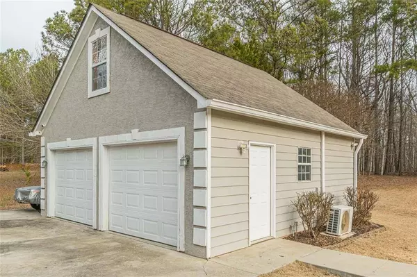 120 Watershed WAY, Fayetteville, GA 30215