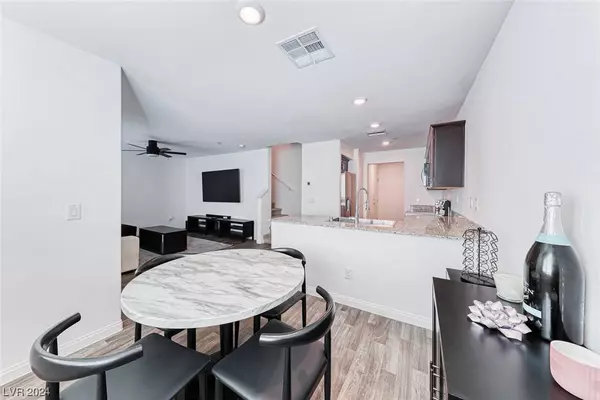 12268 Desert Light Road #2, Las Vegas, NV 89183