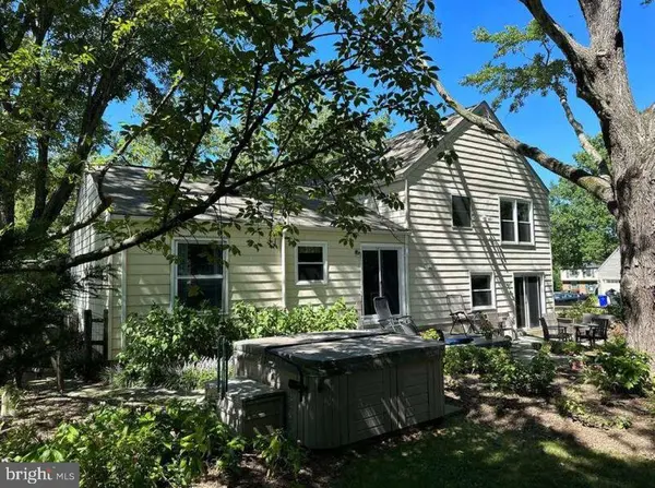 14005 POND VIEW RD, Silver Spring, MD 20905