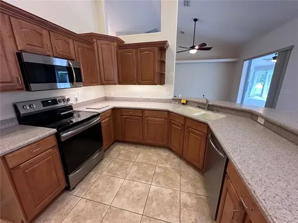 5066 COUNTY ROAD 125B1, Wildwood, FL 34785