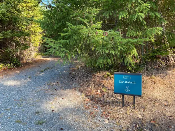 Lt 4 Spruce Ave, Gabriola Island, BC V0R 1X3