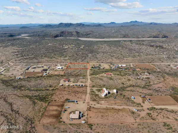 27 W Rising Star Way #-, Morristown, AZ 85342