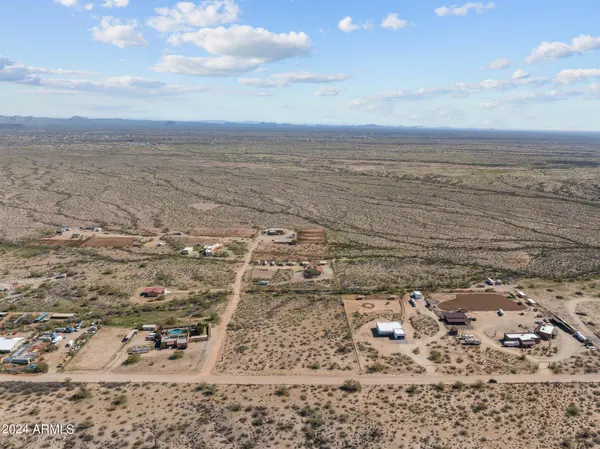 27 W Rising Star Way #-, Morristown, AZ 85342