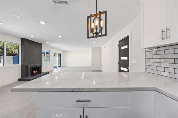 7218 Ponce AVE, West Hills, CA 91307