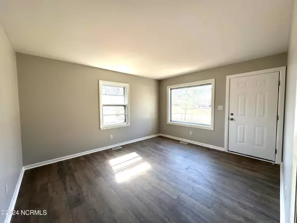 125 Arthur Court, Jacksonville, NC 28546