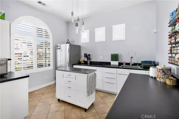 33700 Summit View PL, Temecula, CA 92592