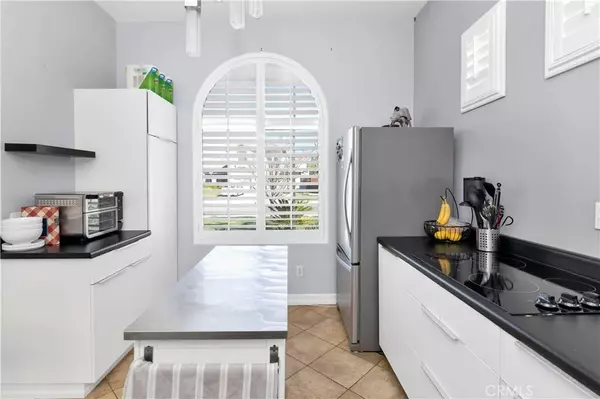 33700 Summit View PL, Temecula, CA 92592