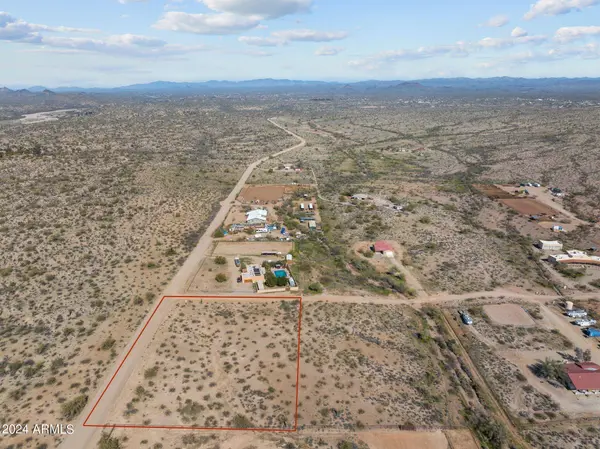 27 W Rising Star Way #-, Morristown, AZ 85342