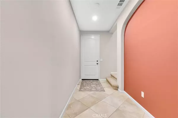 4312 Junction ST #102, Corona, CA 92883