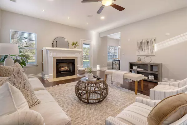 101 Marsh Hall Dr, North Charleston, SC 29418