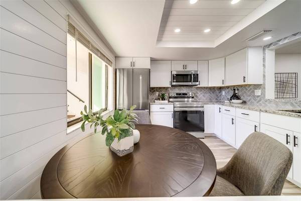 2561 ROYAL PINES CIR #14-D, Clearwater, FL 33763