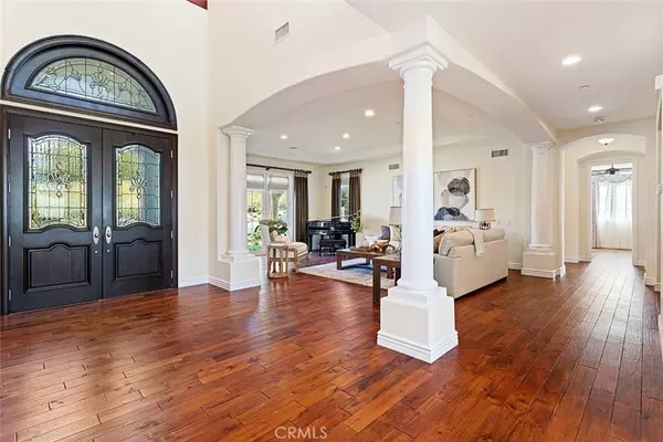 1117 S Pointe Premier, Anaheim Hills, CA 92807