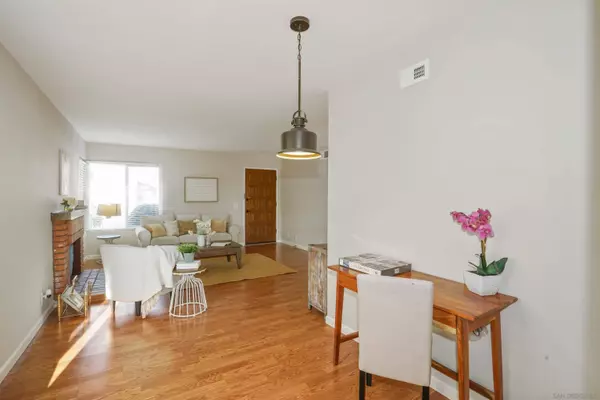 2428 Spring Oak Way, San Diego, CA 92139