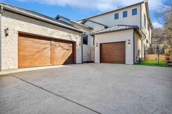 9433 Sagrada Park, Fort Worth, TX 76126