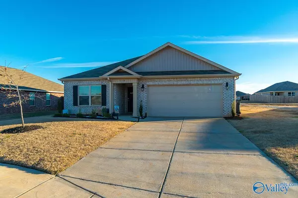 118 Hank Court, Hazel Green, AL 35750