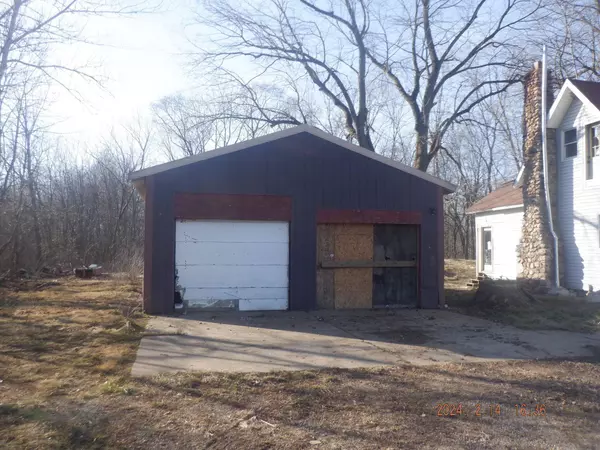 696 30th Street, Allegan, MI 49010