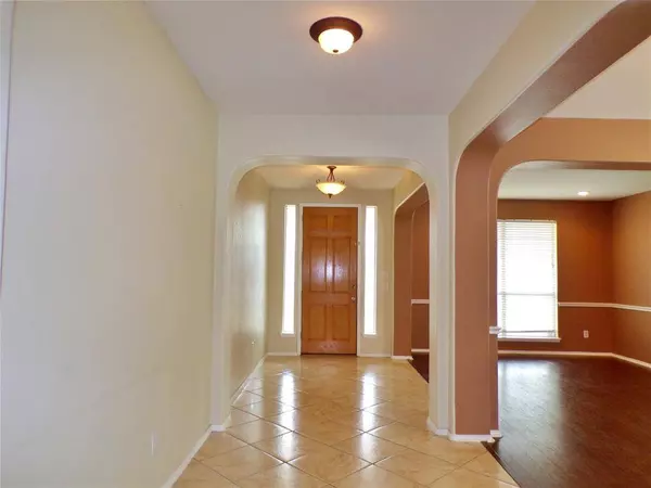 5201 Memorial Drive, Fort Worth, TX 76244