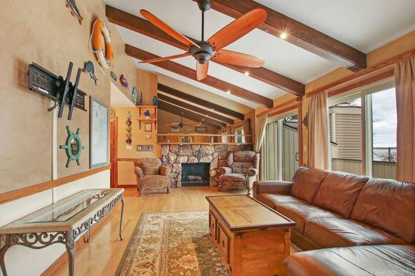 11 Mineola RD #11, Fox Lake, IL 60020