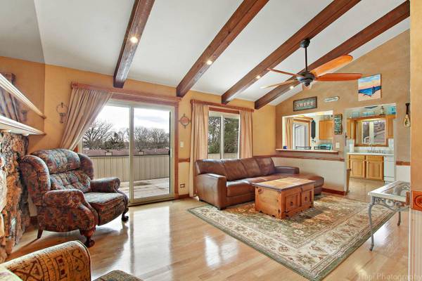 11 Mineola RD #11, Fox Lake, IL 60020