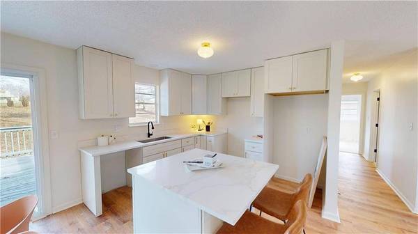 3609 S Scott AVE, Independence, MO 64052