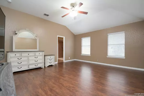 9434 INGLETON, San Antonio, TX 78245-1663