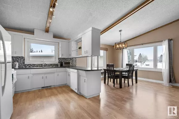 19 DUKE DR, Lamont, AB T0B 2R0