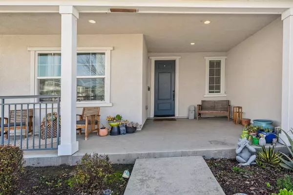 18452 Lewiston DR, Lathrop, CA 95330