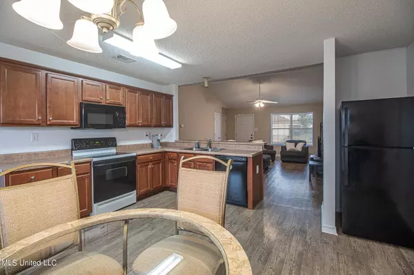 13218 W Country Hills Drive, Gulfport, MS 39503