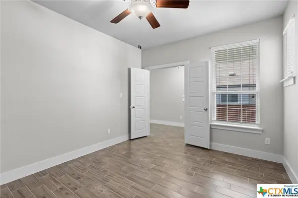 240 Wild Sage LN, Liberty Hill, TX 78642