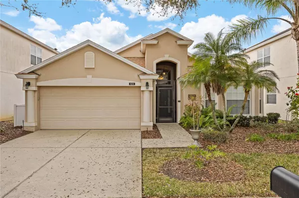 424 HENLEY CIR, Davenport, FL 33896