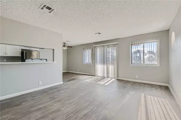 3700 Snorkel Circle #3, Las Vegas, NV 89108